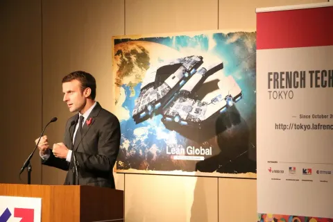 Emmanuel Macron in Tokyo, 2016